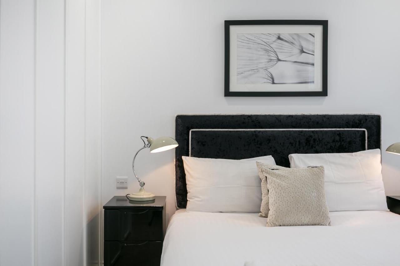 Urban Chic - Shaftesbury Apartment London Ngoại thất bức ảnh