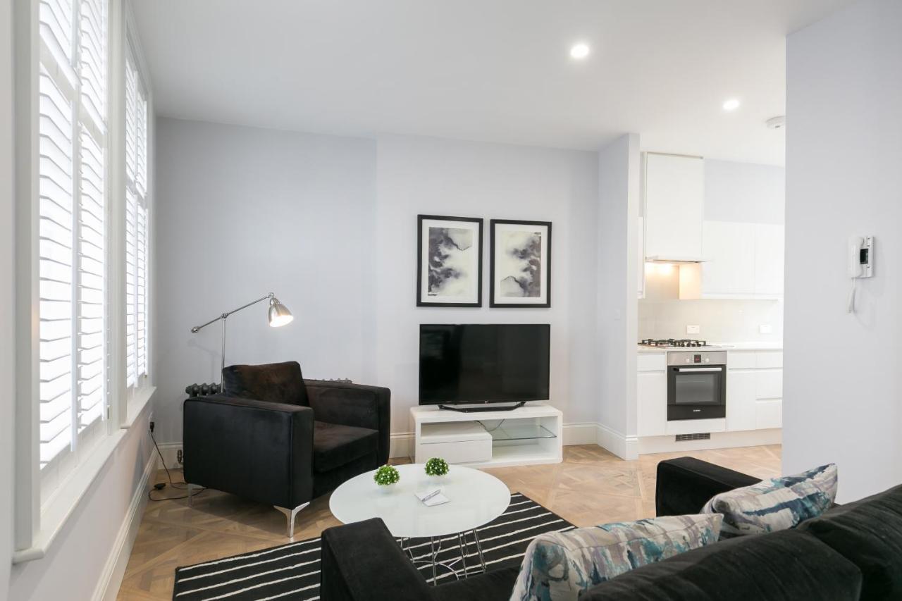 Urban Chic - Shaftesbury Apartment London Ngoại thất bức ảnh