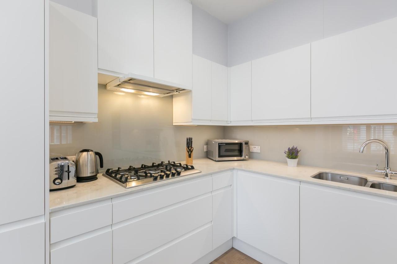 Urban Chic - Shaftesbury Apartment London Ngoại thất bức ảnh