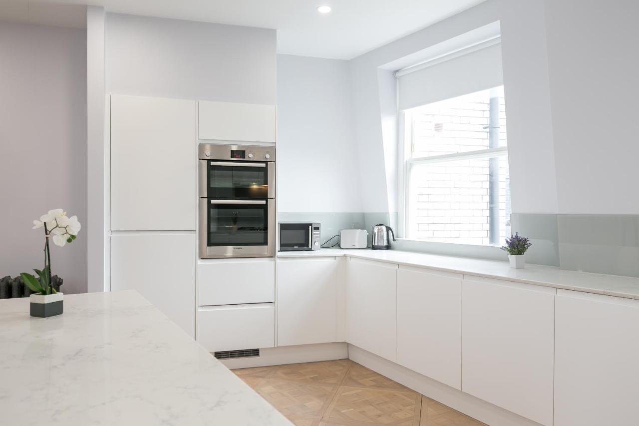 Urban Chic - Shaftesbury Apartment London Ngoại thất bức ảnh