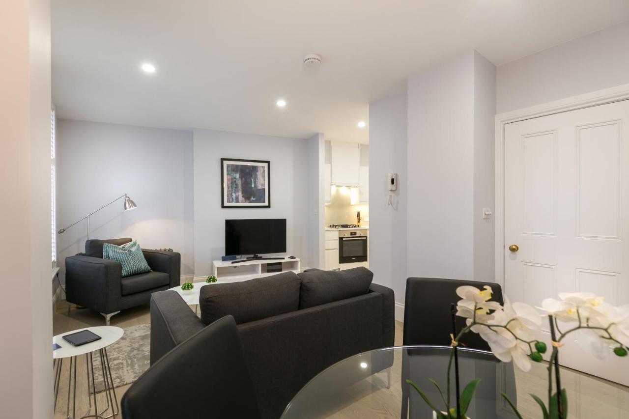 Urban Chic - Shaftesbury Apartment London Ngoại thất bức ảnh