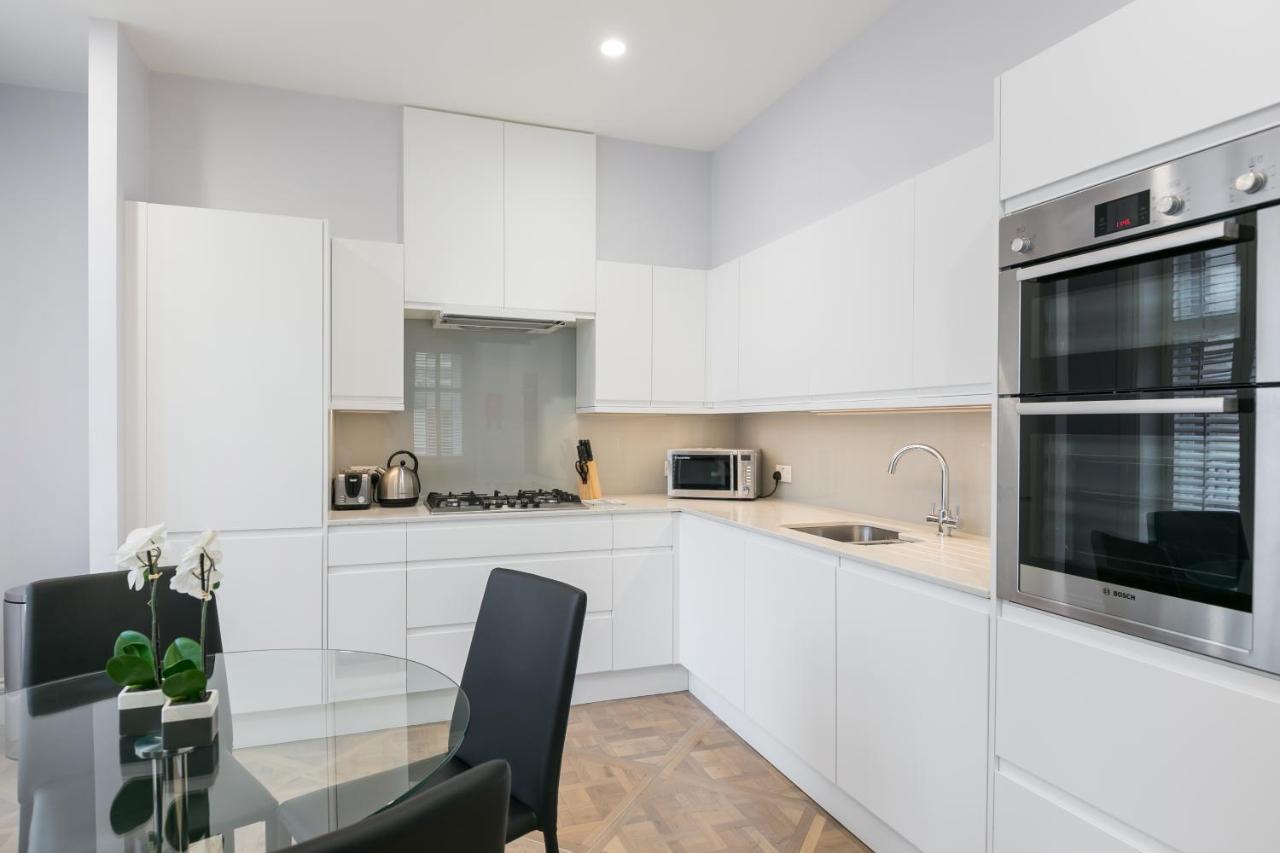 Urban Chic - Shaftesbury Apartment London Ngoại thất bức ảnh
