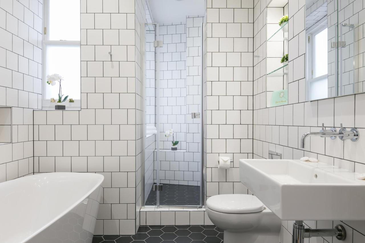 Urban Chic - Shaftesbury Apartment London Ngoại thất bức ảnh